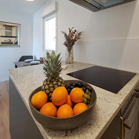 Stunning In With Kitchen