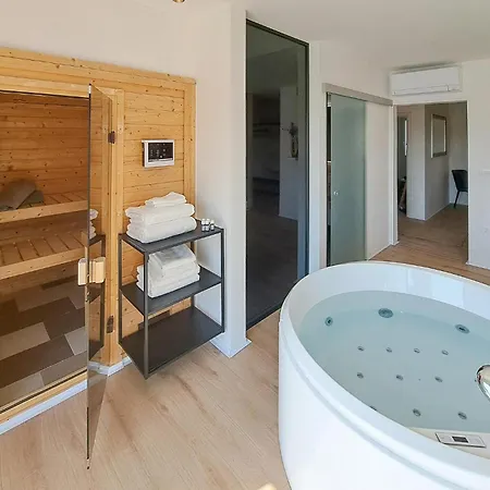 Stunning In With Kitchen * Pomer